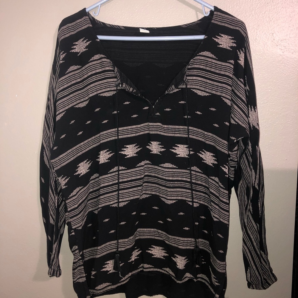 Off the shoulder long sleeve
